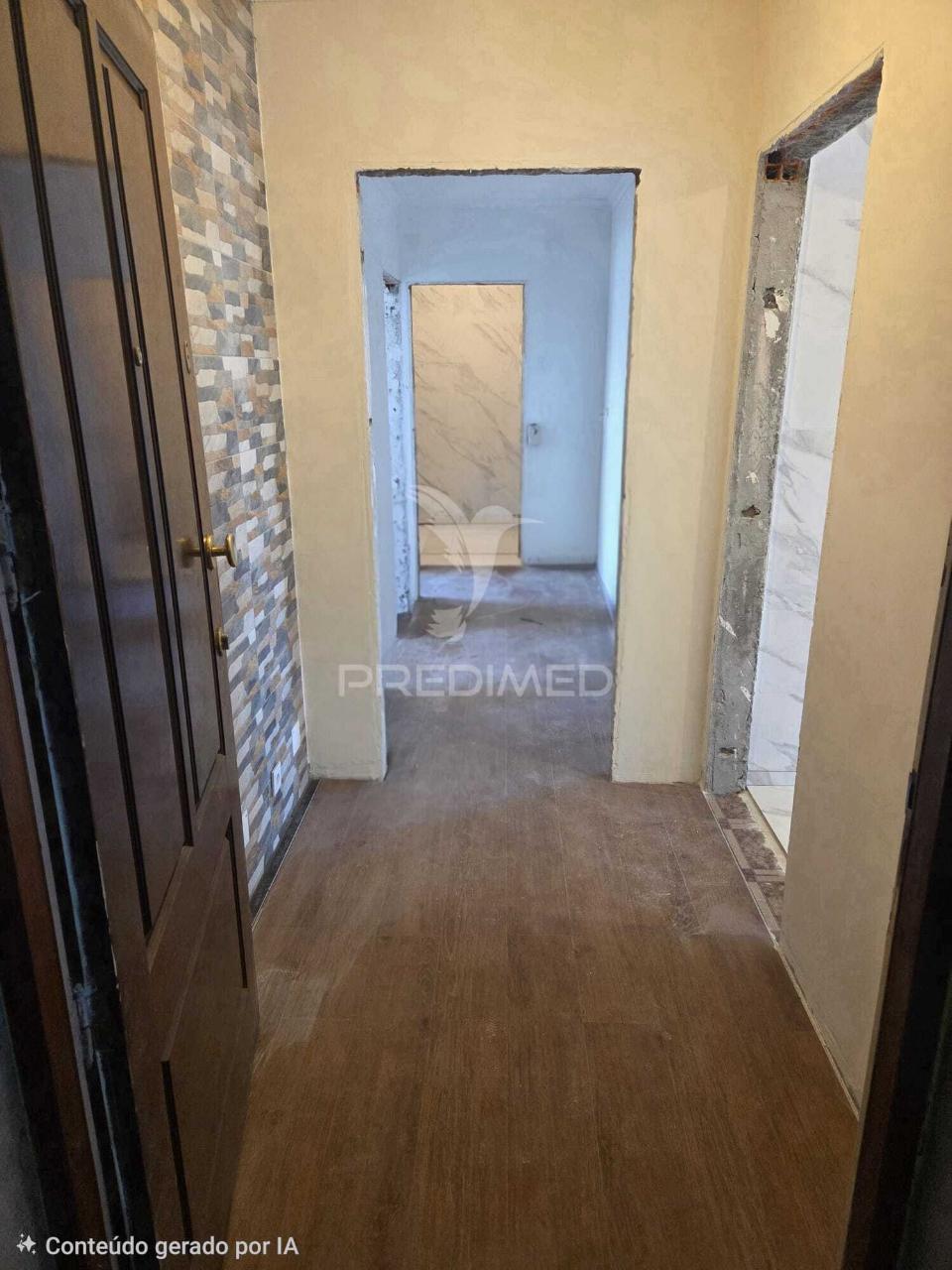 T2 recuado em vilar de andorinho – renovação total com terraços
