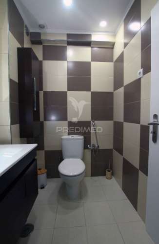 Apartamento todo remodelado com vista desafoga em  vale flores