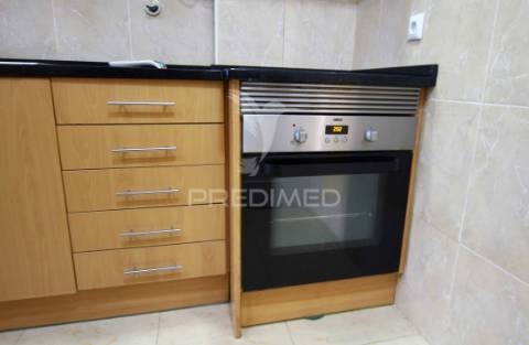Apartamento todo remodelado com vista desafoga em  vale flores