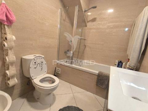 Apartamento t4 duplex com garagem em abrantes — espaço, luz e vistas abertas