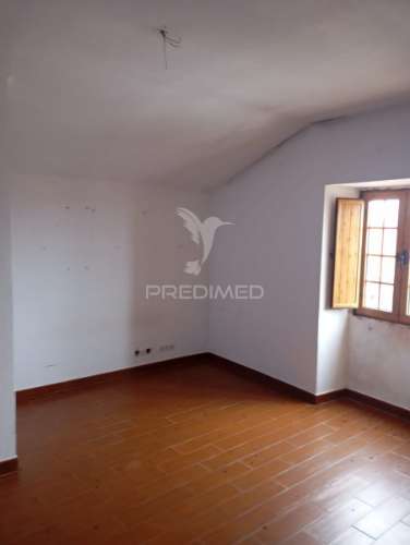 Moradia t2 orca/fundão