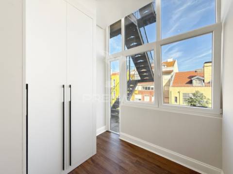 T3 totalmente renovado em lisboa - areeiro