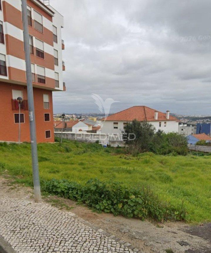 Terreno urbano para construção de moradia, amadora.