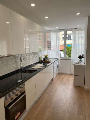 Apartamento t2 benfica, totalmente renovado, no centro de lisboa!