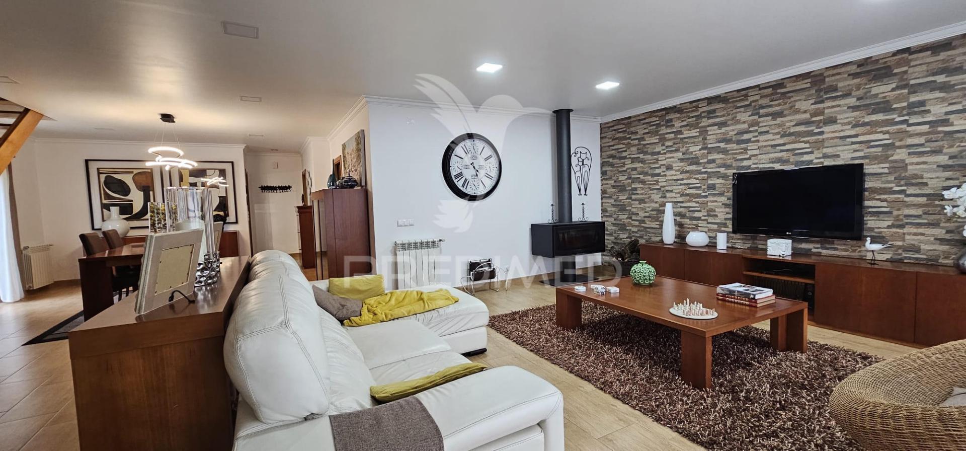 Moradia t4 vila magos