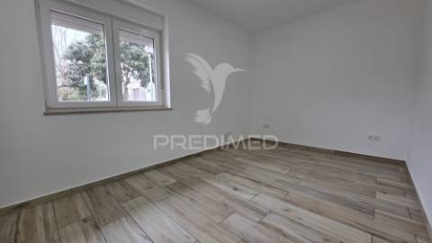 Apartamento t1 em santo andré, a 10 min de sines