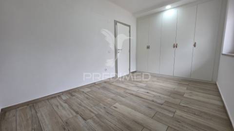 Apartamento t1 em santo andré, a 10 min de sines