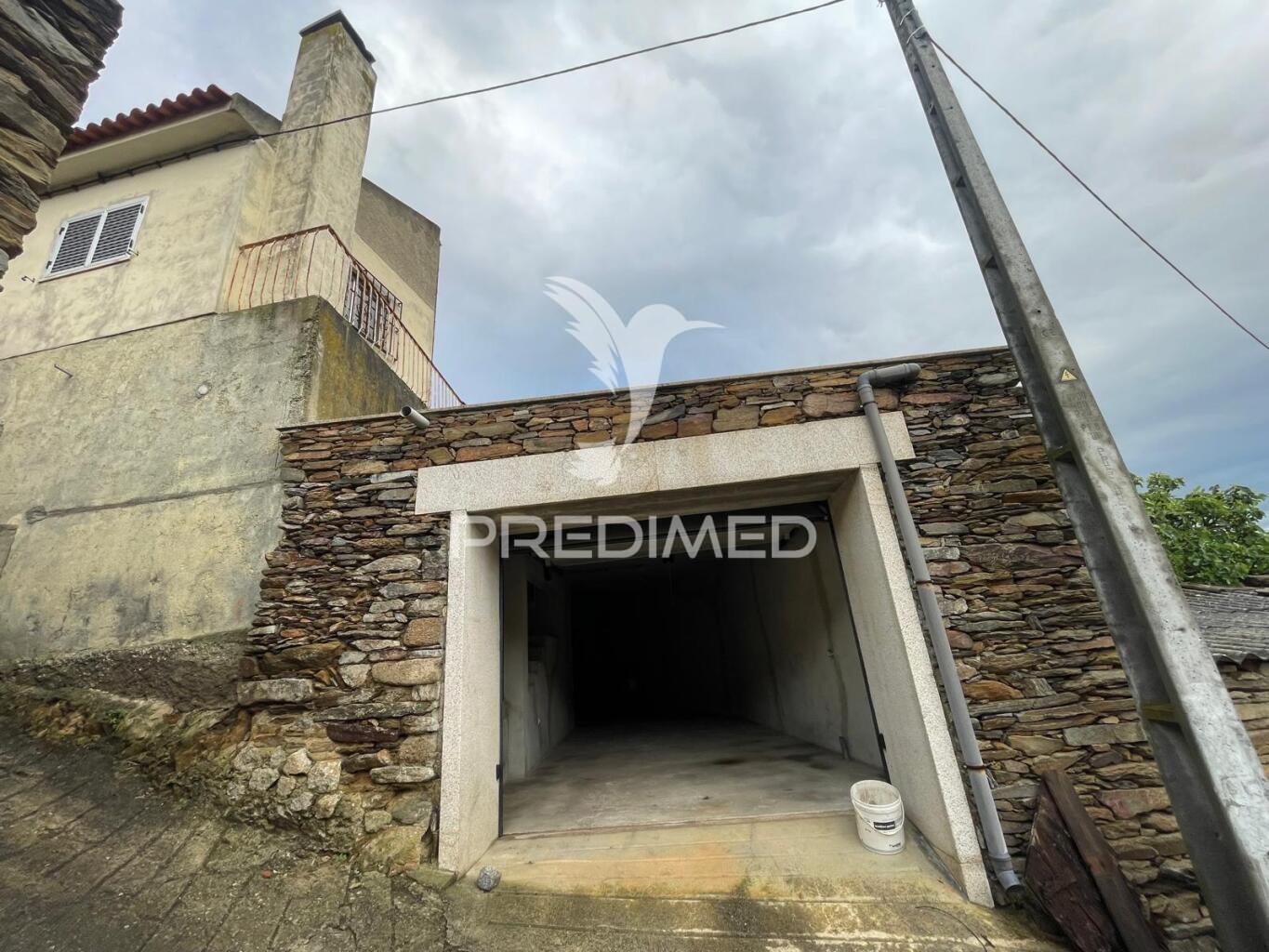 Moradia t4 em murça  – vila nova de foz côa