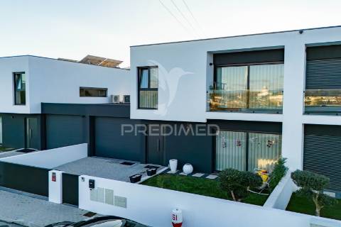 Moradia nova t3