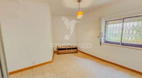 Apartamento t1 , avenida 25 de abril, portimão