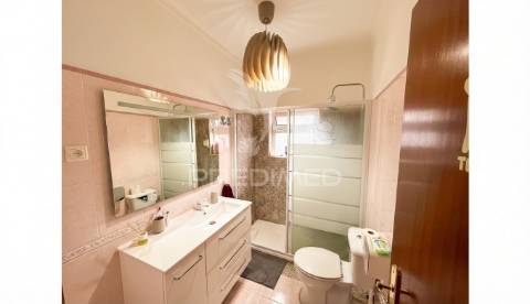 Apartamento t3 laranjeiro almada