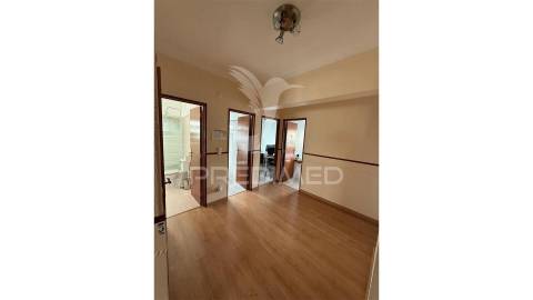 Apartamento t3 laranjeiro almada