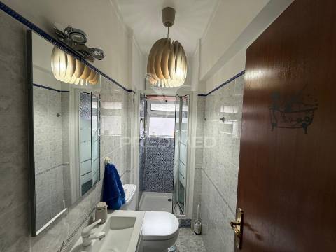 Apartamento t3 laranjeiro almada