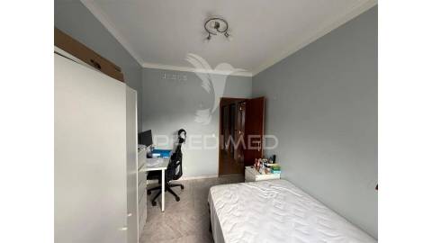 Apartamento t3 laranjeiro almada