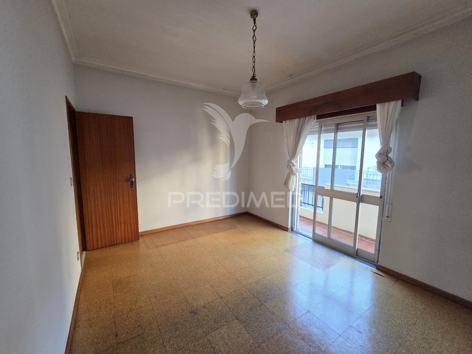 Apartamento t2 + 1