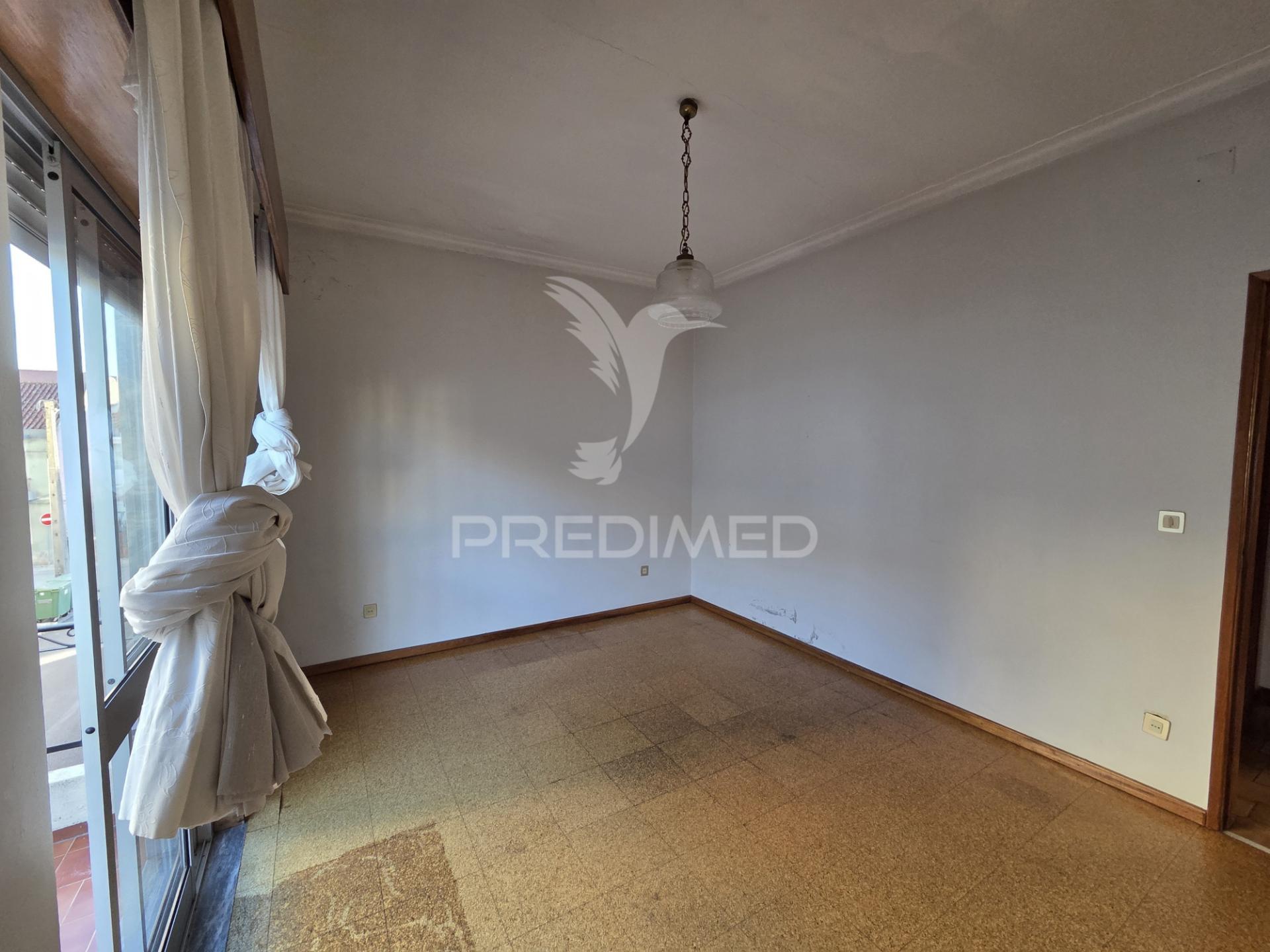 Apartamento t2 + 1