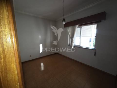 Apartamento t2 + 1
