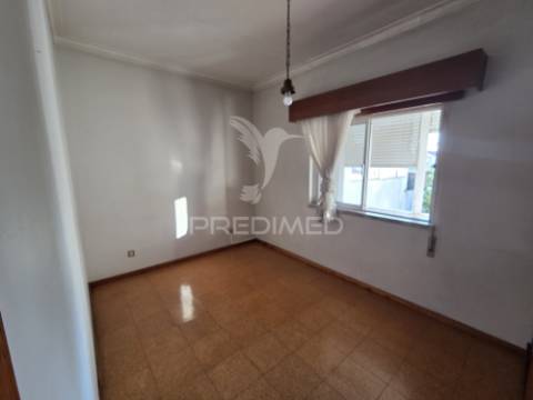 Apartamento t2 + 1
