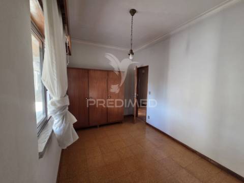 Apartamento t2 + 1