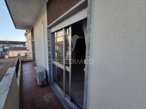 Apartamento t2 + 1