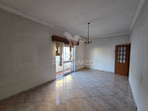 Apartamento t2 + 1