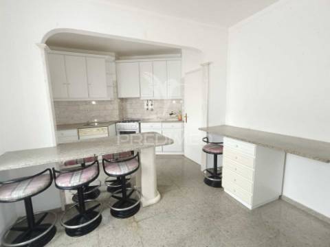 Apartamento t2 no centro de beja com vista sobre a planície alentejana