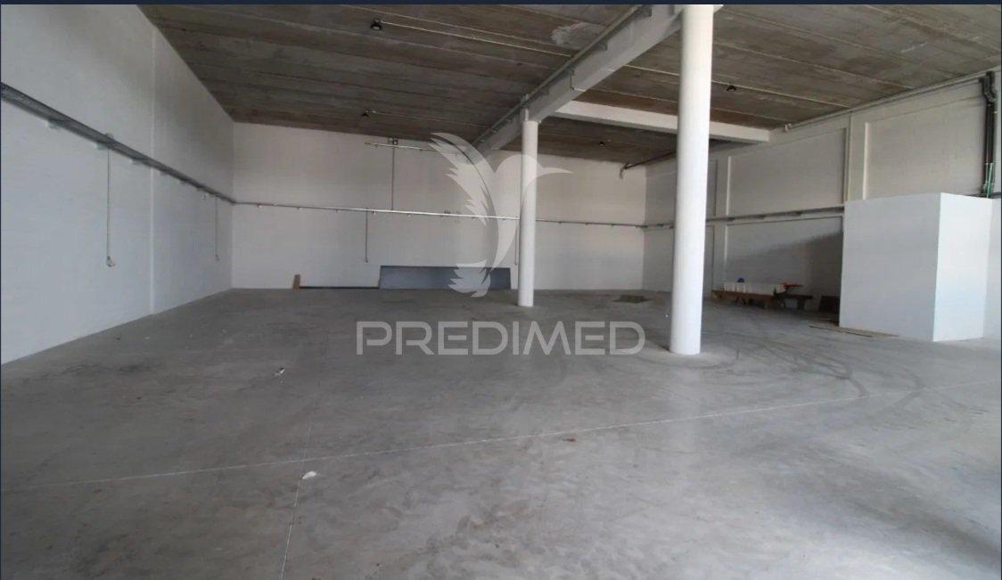 Pavilhão para arrendamento em azurém, guimarães - 470 m2