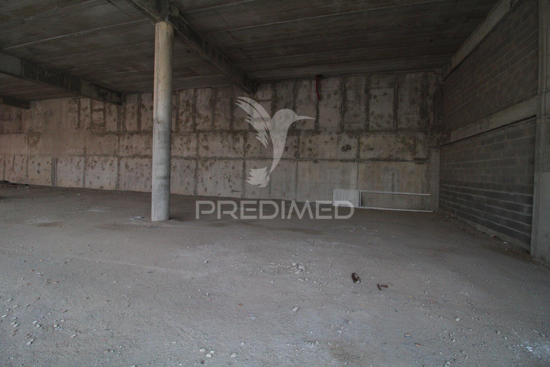 Pavilhão para arrendamento em azurém, guimarães - 470 m2