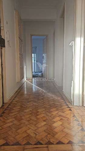 Apartamento t2 rua duarte galvao com varanda