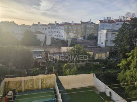 Apartamento t2 rua duarte galvao com varanda