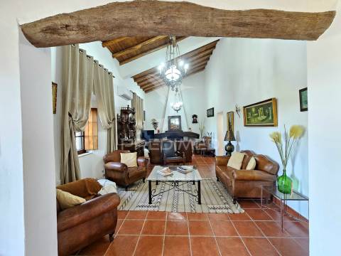 Propriedade de charme no alentejo, castro verde