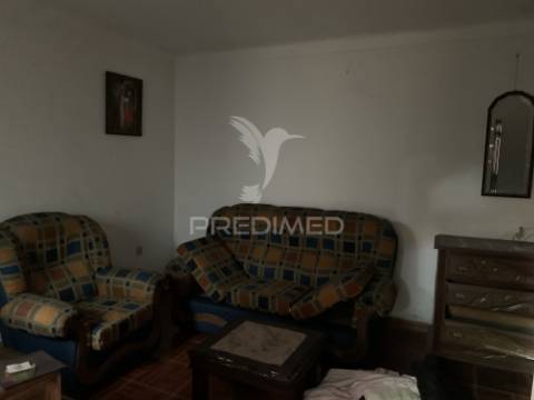 Casa antiga - recuperar ( outeiro maior )