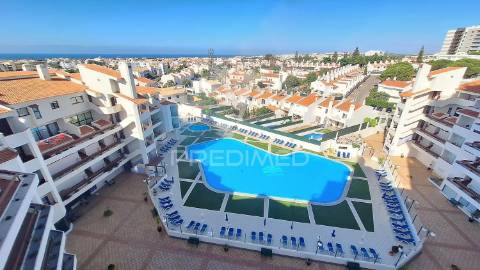 T1 com grande terraço no vila magna – condomínio com piscina