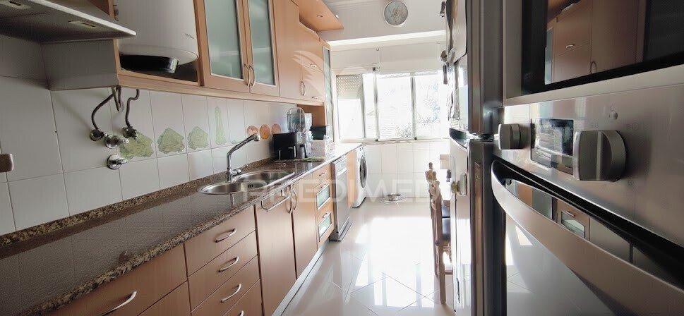 Apartamento t2 em alhandra
