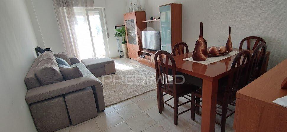 Apartamento t2 em alhandra