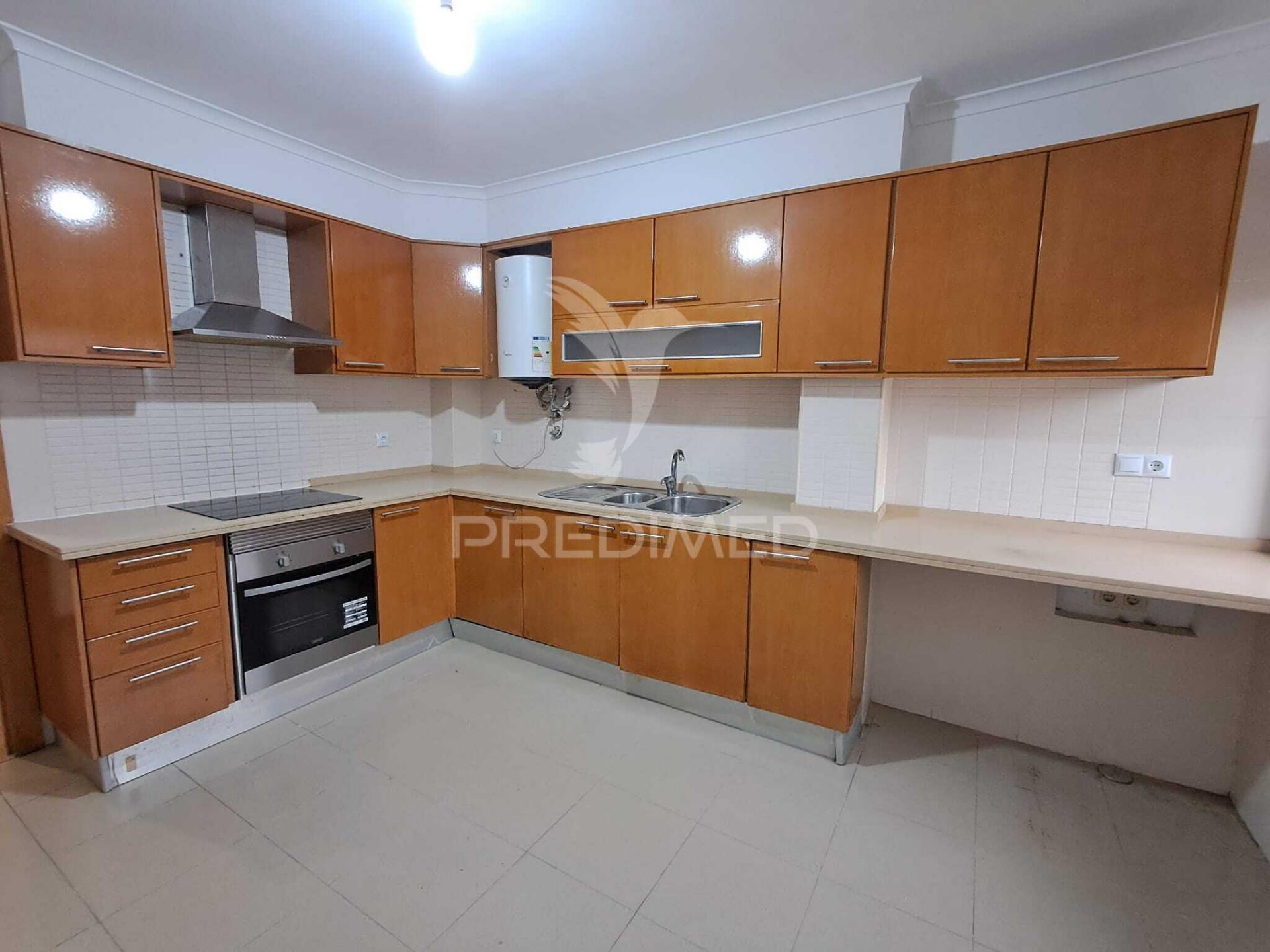 Apartamento t3 em serra das minas, rio de mouro, sintra