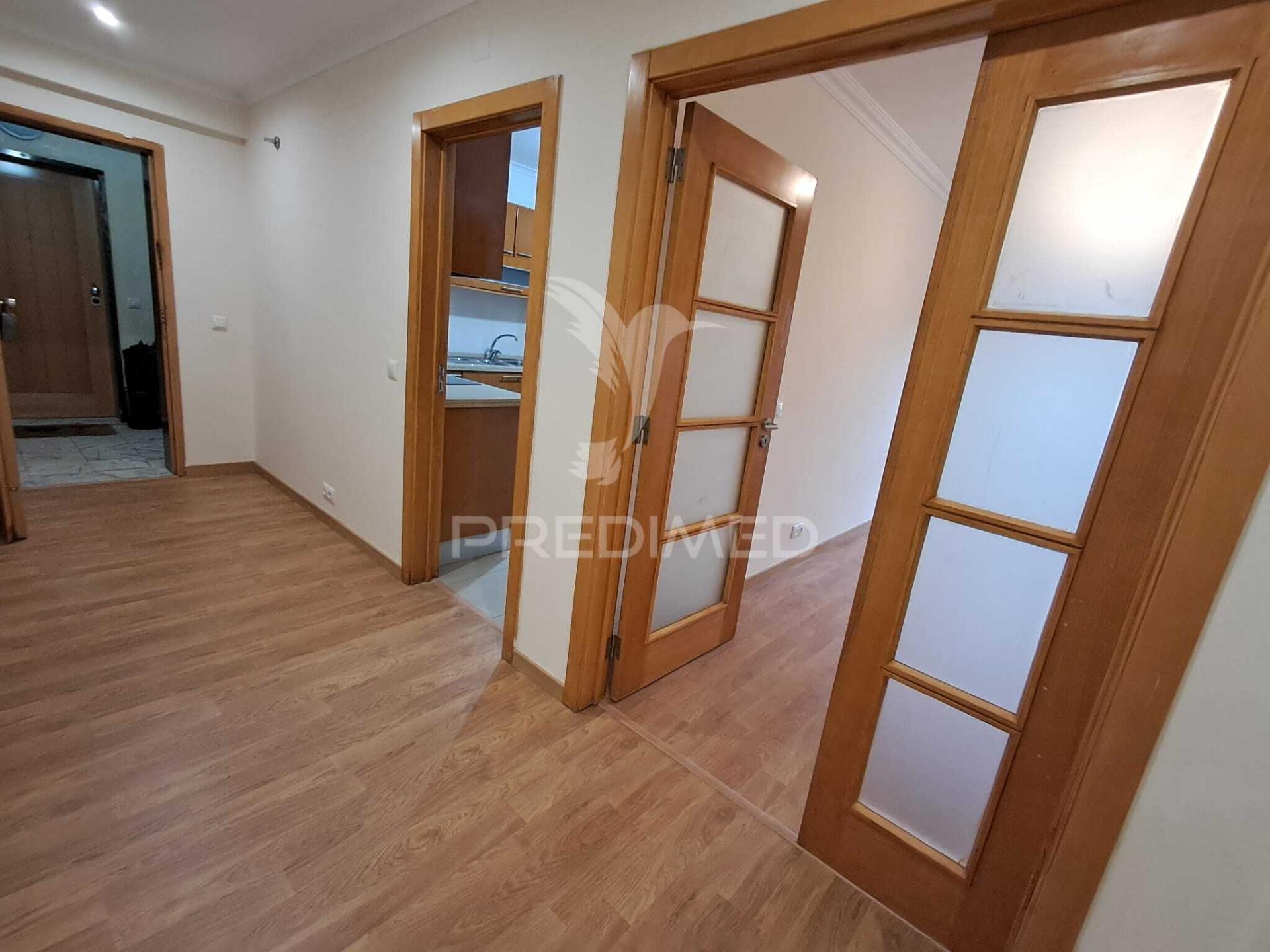Apartamento t3 em serra das minas, rio de mouro, sintra