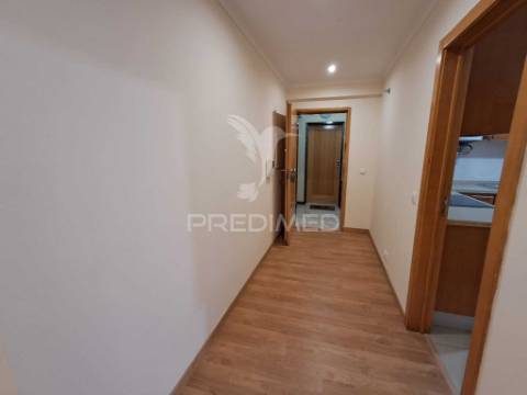Apartamento t3 em serra das minas, rio de mouro, sintra