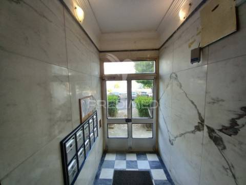 Apartamento t2 em póvoa de santo adrião