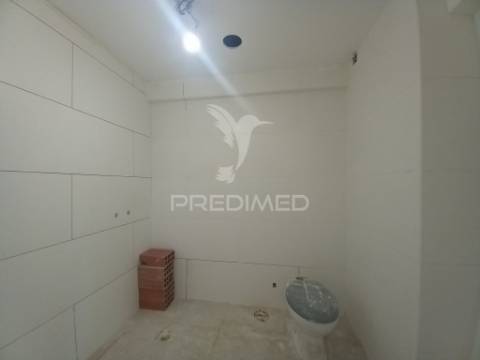 Apartamento t2 em carregado
