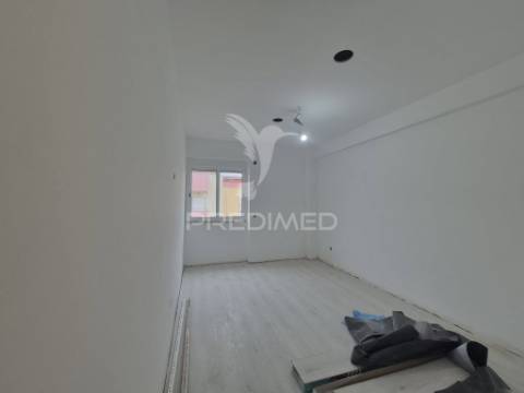 Apartamento t2 em carregado