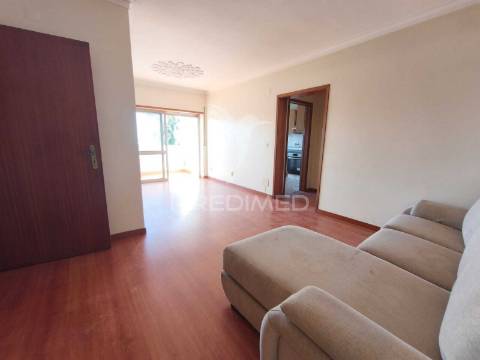 Apartameto t2 em queluz
