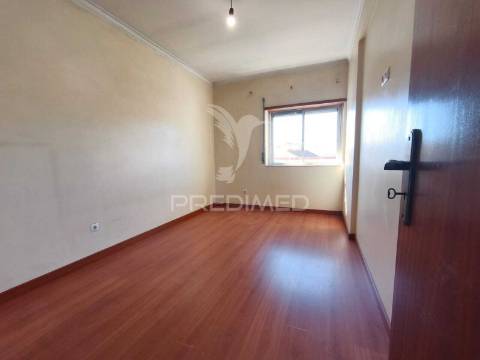 Apartameto t2 em queluz