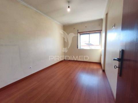 Apartameto t2 em queluz