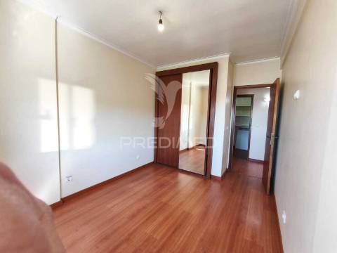 Apartameto t2 em queluz