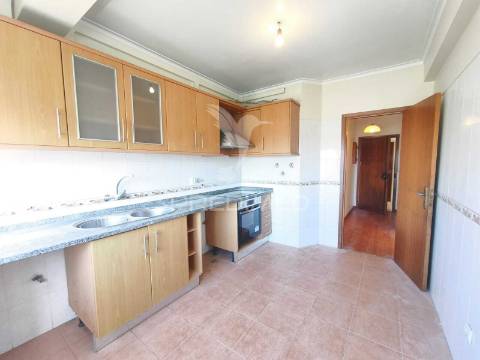 Apartameto t2 em queluz