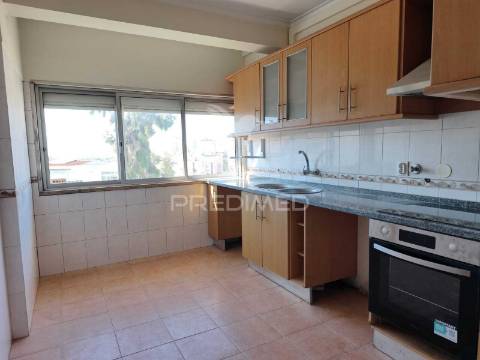 Apartameto t2 em queluz