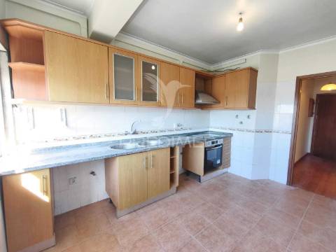 Apartameto t2 em queluz