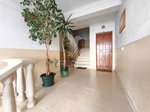 Apartameto t2 em queluz
