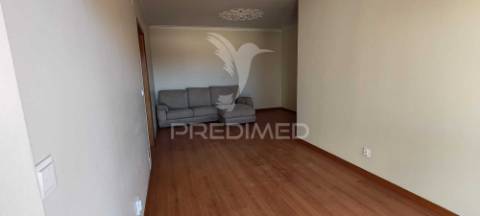✨ apartamento t2 com varanda em queluz – excelente oportunidade ✨